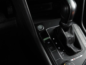 Внедорожник Volkswagen Tiguan 2018 года, 2089000 рублей, Воронеж