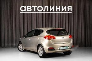 Хетчбэк Kia Ceed 2014 года, 1010000 рублей, Красноярск