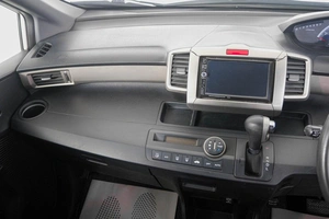 Минивэн Honda Freed 2010 года, 969000 рублей, Кемерово