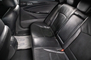 Седан Hyundai Sonata 2011 года, 1169000 рублей, Сургут