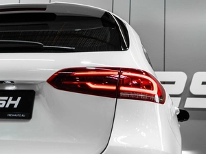 Хетчбэк Mercedes-benz B-класс 2019 года, 2200000 рублей, Тюмень