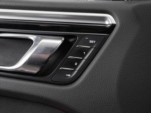 Внедорожник Porsche Macan S 2017 года, 3720000 рублей, Тюмень