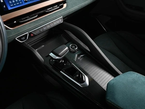 Внедорожник Geely Monjaro 2023 года, 3299000 рублей, Ростов-на-Дону