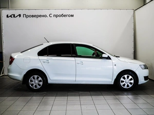Лифтбек Skoda Rapid 2015 года, 750000 рублей, Красноярск
