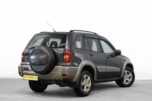 Внедорожник Toyota RAV4 2004 года, 789000 рублей, Барнаул