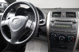 Седан Toyota Corolla 2008 года, 749000 рублей, Оренбург
