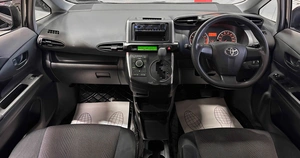 Минивэн Toyota Wish 2012 года, 1447000 рублей, Красноярск