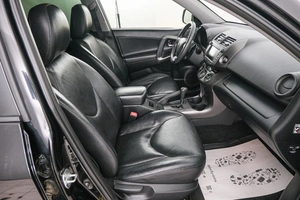 Внедорожник Toyota RAV4 2012 года, 1429000 рублей, Красноярск
