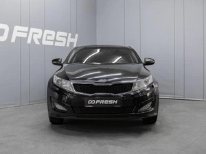 Седан Kia K5 2011 года, 1045000 рублей, Омск