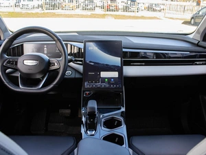 Внедорожник Geely Atlas 2024 года, 2989000 рублей, Петрозаводск
