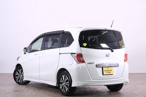 Минивэн Honda Freed 2015 года, 1629000 рублей, Омск