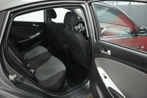 Седан Hyundai Solaris 2012 года, 1085000 рублей, Курск