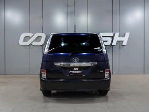 Минивэн Toyota Isis 2013 года, 1184000 рублей, Воронеж