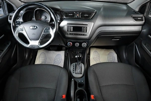Седан Kia Rio 2016 года, 1059000 рублей, Тюмень