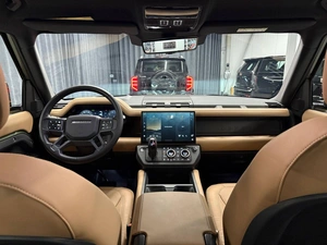 Внедорожник Land Rover Defender 2025 года, 18500000 рублей, Павловская Слобода