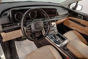 Минивэн Kia Carnival 2021 года, 4239000 рублей, Челябинск