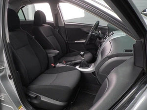 Седан Toyota Corolla 2011 года, 909000 рублей, Воронеж