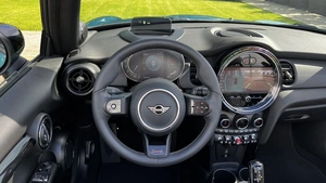 Кабриолет MINI Cooper S 2023 года, 5579000 рублей, Красноярск