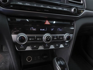 Седан Hyundai Elantra 2020 года, 1645000 рублей, Ростов-на-Дону