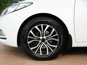 Седан Kia Cerato 2015 года, 1339999 рублей, Тверь