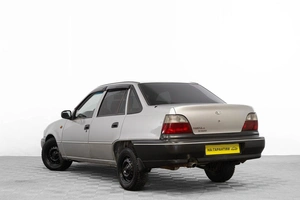 Седан Daewoo Nexia 2002 года, 219000 рублей, Барнаул