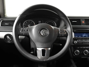 Седан Volkswagen Jetta 2012 года, 1019900 рублей, Казань