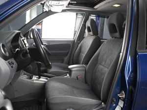 Внедорожник Toyota RAV4 2002 года, 980000 рублей, Омск