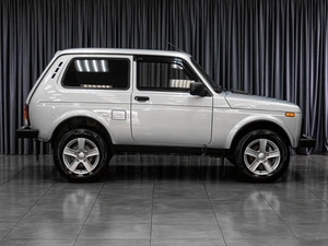 Внедорожник ВАЗ (LADA) 4x4 (Нива) 2020 года, 799000 рублей, Тюмень
