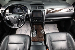 Седан Toyota Camry 2017 года, 2249000 рублей, Оренбург