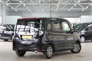 Хетчбэк Toyota Tank 2017 года, 1099000 рублей, Омск