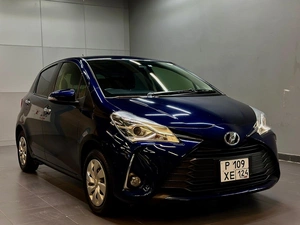Хетчбэк Toyota Vitz 2019 года, 1097000 рублей, Красноярск