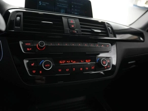 Хетчбэк BMW 1 серия 2018 года, 1694077 рублей, Москва