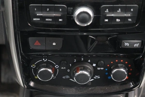 Внедорожник Nissan Terrano 2017 года, 1199000 рублей, Омск