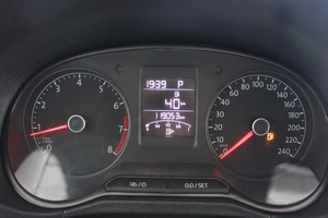 Седан Volkswagen Polo 2016 года, 1050000 рублей, Красноярск