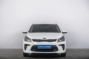 Седан Kia Rio 2018 года, 1379000 рублей, Томск