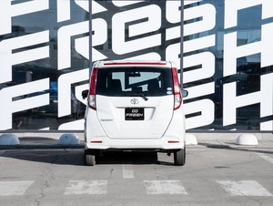 Минивэн Toyota Roomy 2017 года, 940000 рублей, Краснодар