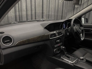 Седан Mercedes-benz C-класс 2011 года, 1420000 рублей, Красноярск