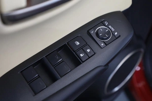 Внедорожник Lexus NX 2015 года, 2999000 рублей, Новосибирск