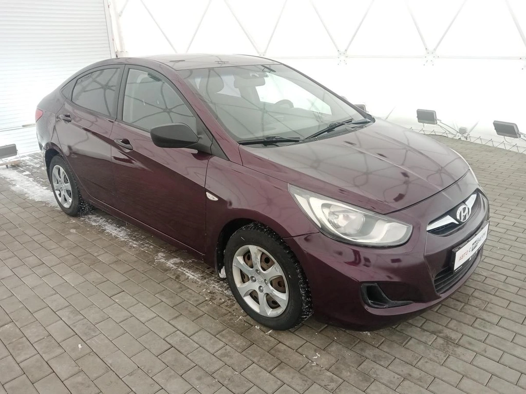 Седан Hyundai Solaris 2012 года, 640000 рублей, Клинцы