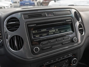 Внедорожник Volkswagen Tiguan 2011 года, 1299000 рублей, Саратов