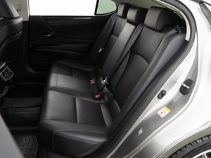 Седан Lexus ES 2019 года, 3689050 рублей, Москва