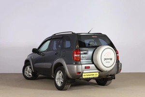 Внедорожник Toyota RAV4 2004 года, 989000 рублей, Новосибирск