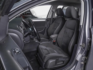 Хетчбэк Volkswagen Golf 2011 года, 1330000 рублей, Ростов-на-Дону