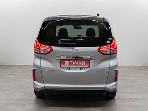 Минивэн Honda Freed+ 2018 года, 1450000 рублей, Красноярск