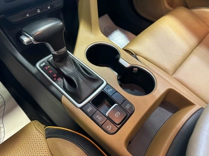 Внедорожник Kia Sportage 2019 года, 2490000 рублей, Красноярск