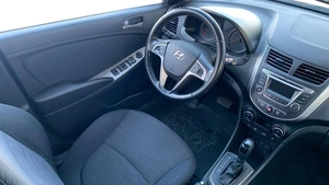 Седан Hyundai Solaris 2016 года, 1100000 рублей, Красноярск