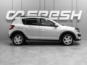 Хетчбэк Renault Sandero Stepway 2016 года, 980000 рублей, Тюмень