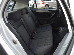 Хетчбэк Volkswagen Golf 2012 года, 925000 рублей, Краснодар