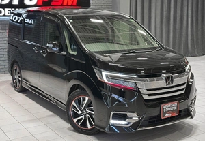 Минивэн Honda Stepwgn Spada 2021 года, 2557000 рублей, Красноярск