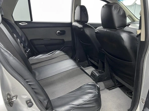 Седан Nissan Tiida 2005 года, 424000 рублей, Ростов-на-Дону